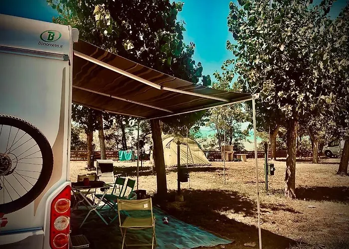 Torre Mucchia Kamp alanı